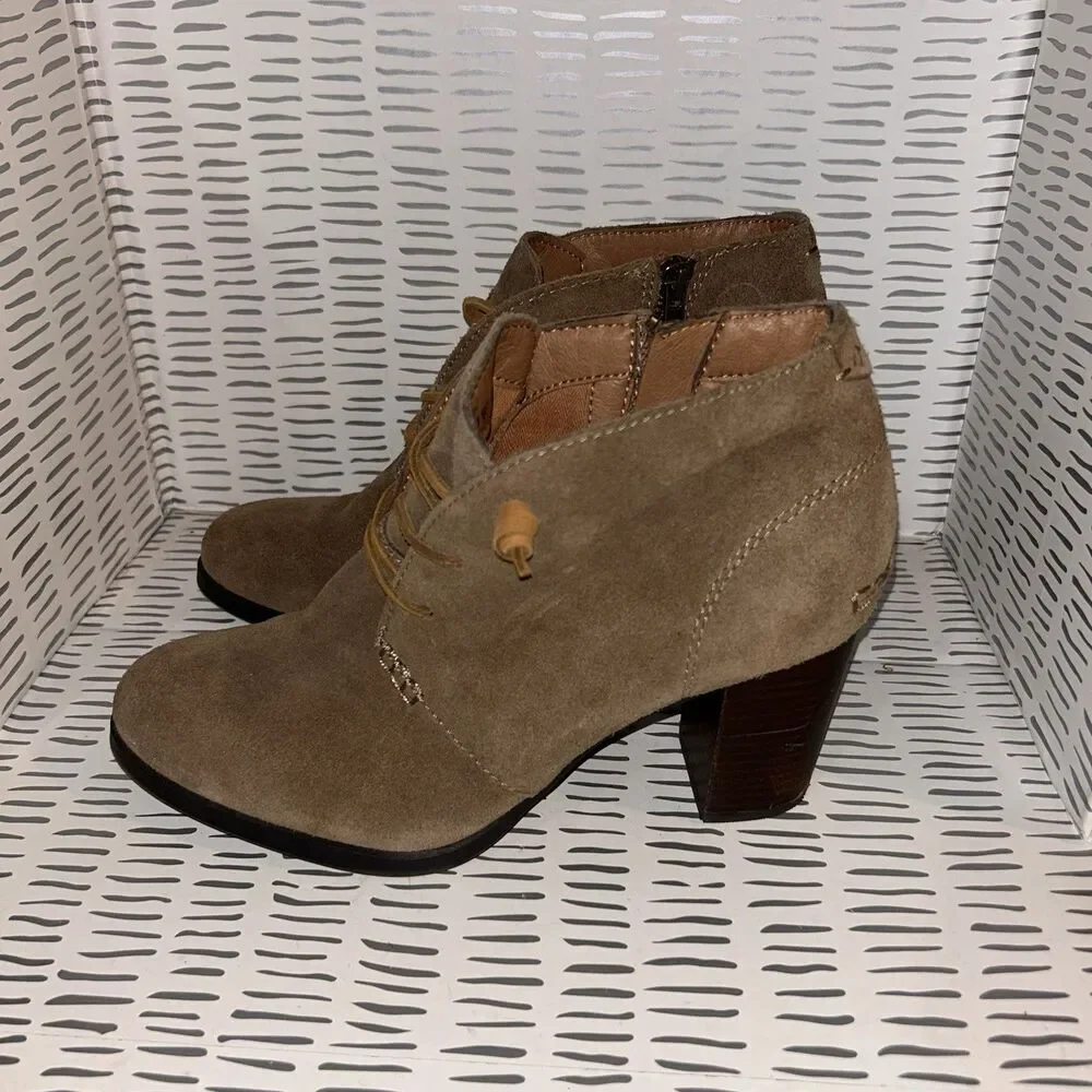 Sperry Women's Dasher Gale Boot‎ Size 9 Block Heel Bootie Lace Up Tan Suede